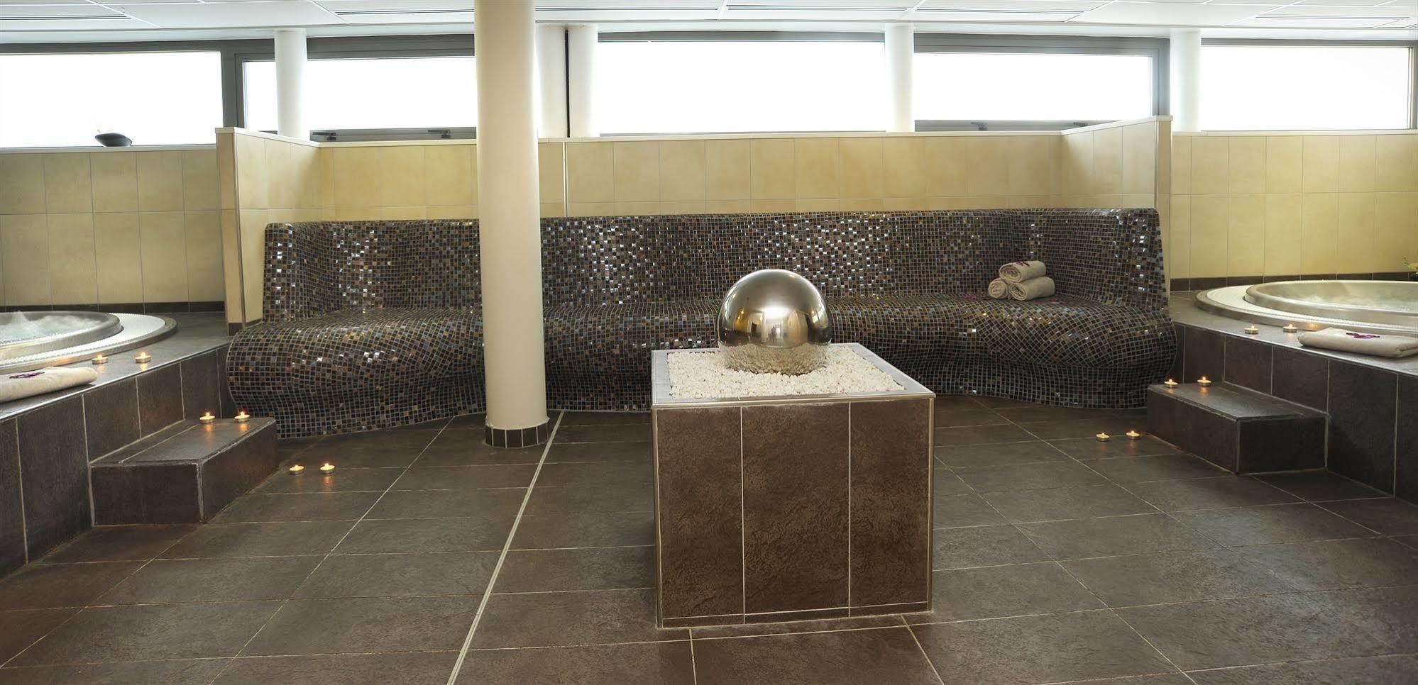 Nemea Appart'Hotel Toulouse Constellation Blagnac Bagian luar foto